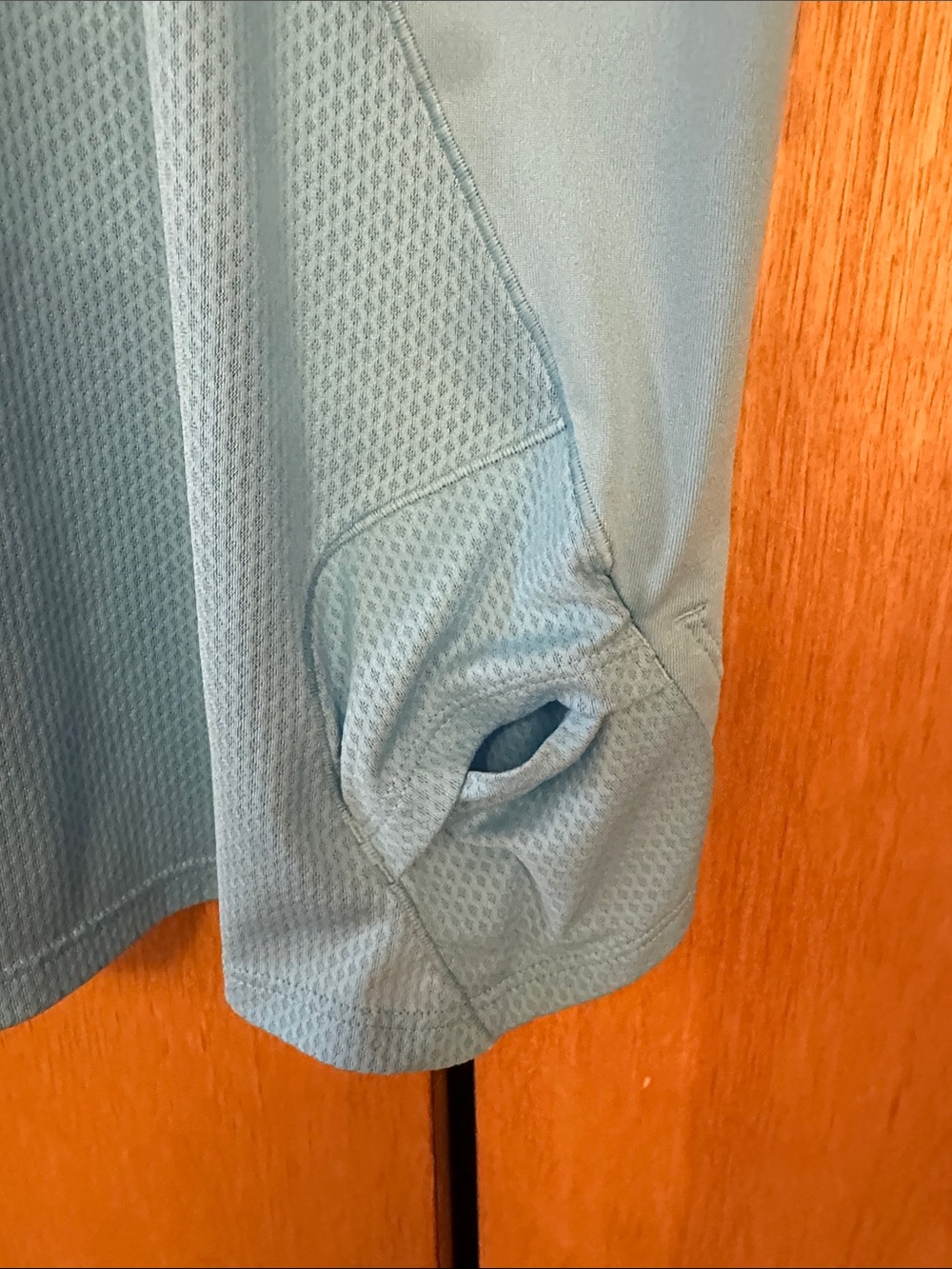 Patagonia Light Blue Women’s Short-Sleeve Performance Tee - Picture 4 of 4